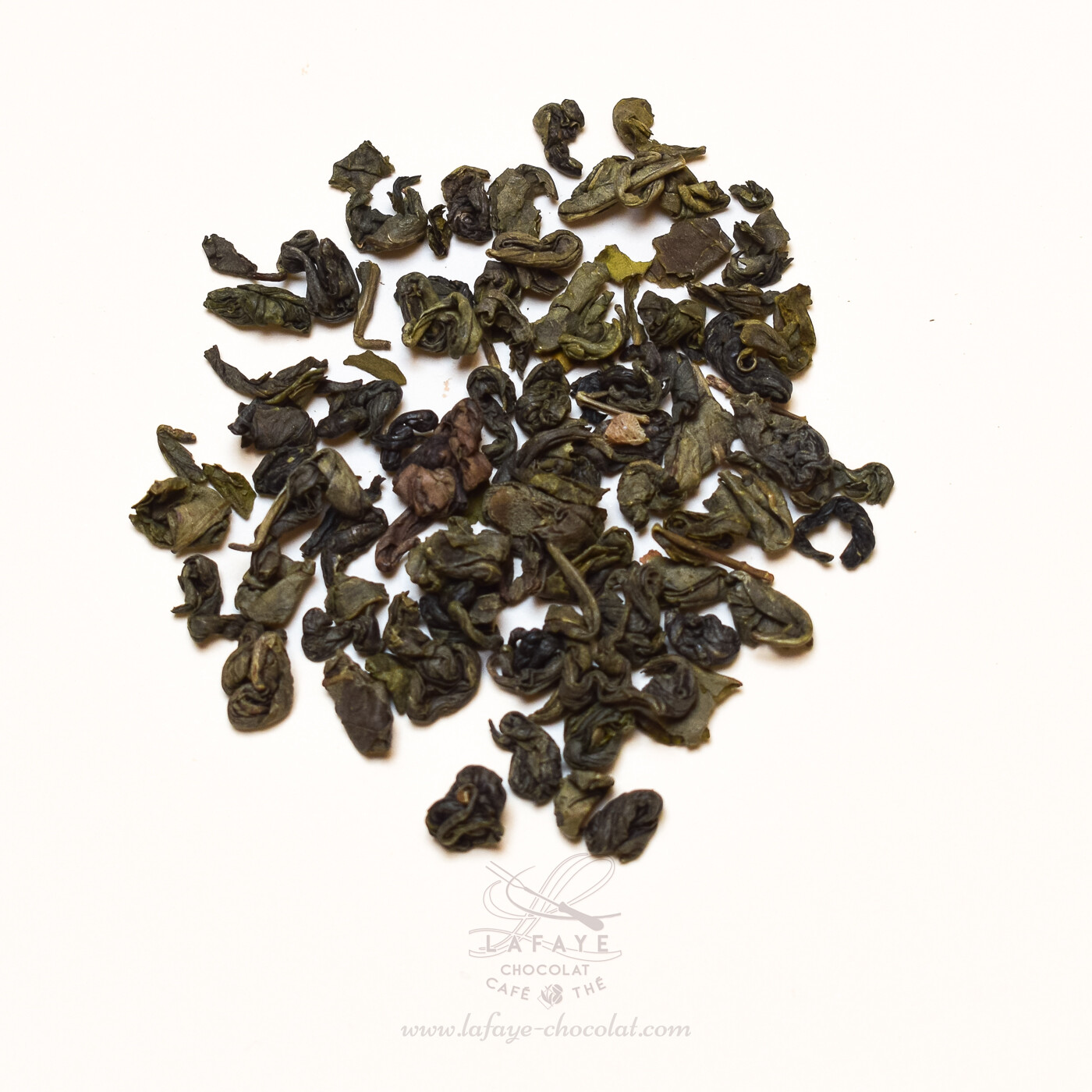 Thé vert de Chine et deux menthes douce et poivrée